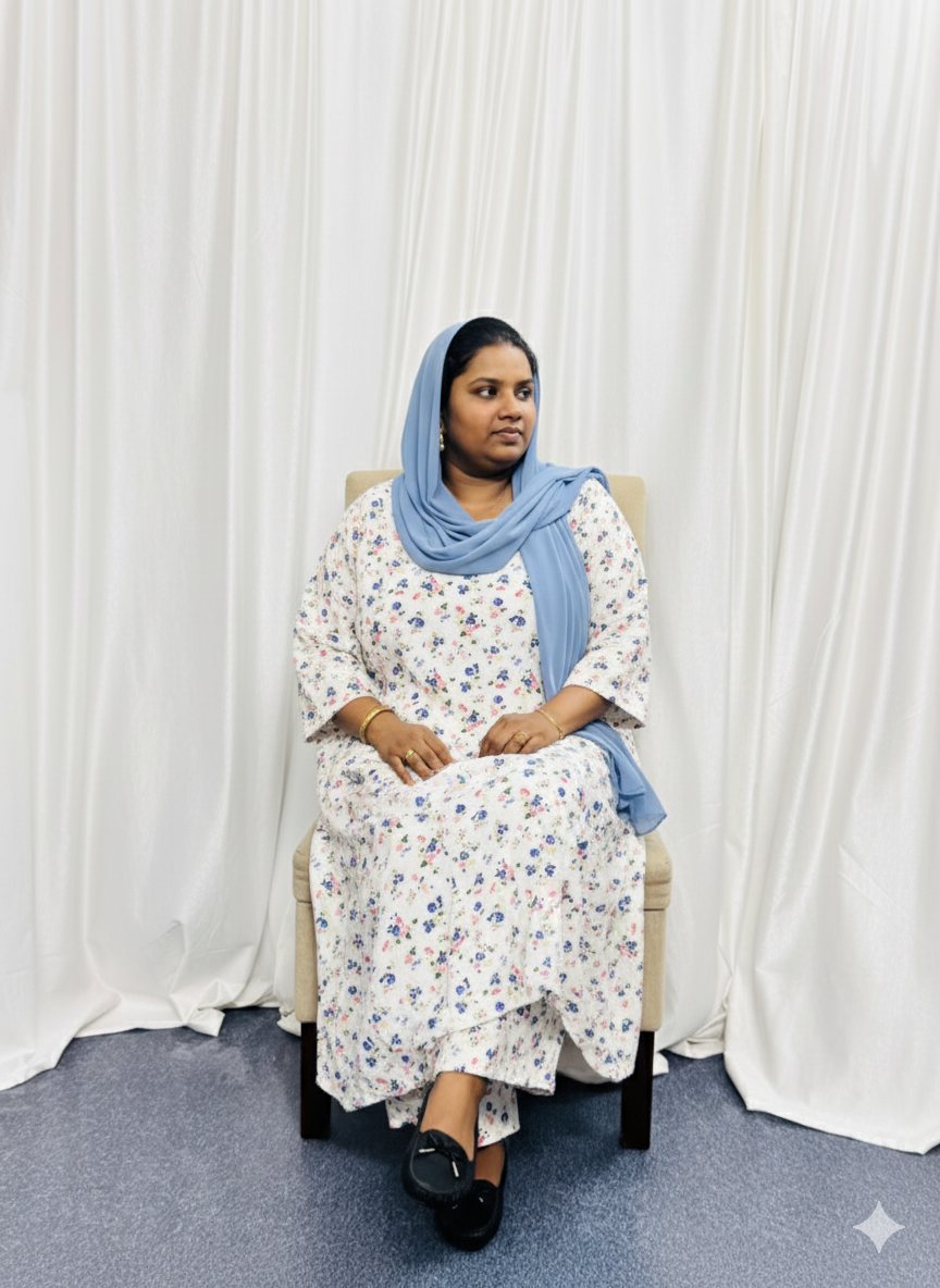 White loos fit Cord Set